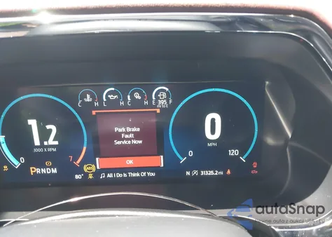 2023 Ford F-150 Lariat z USA, uszkodzony, nr VIN 1FTFW1E86PFB69380